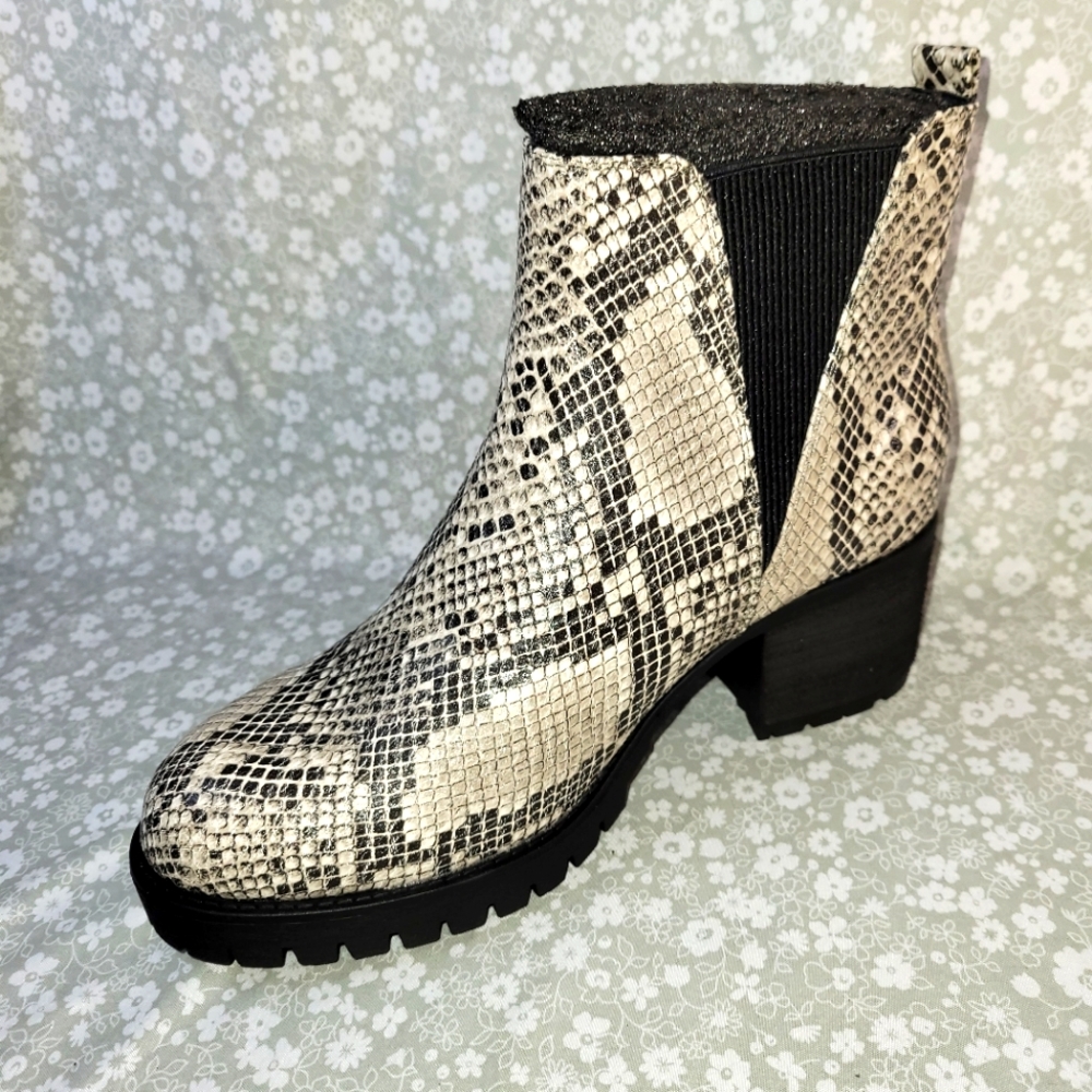 New Mia Jody-S Ankle Boots Size 8.5